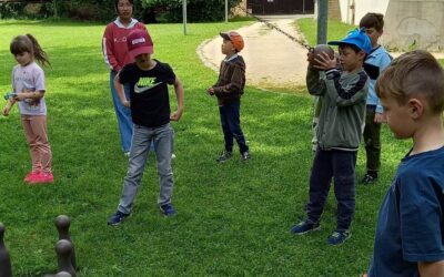 ŠD // Porážení kuželek (Muzejní zahrada)